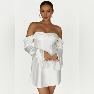 Giselle Dress by Meshki